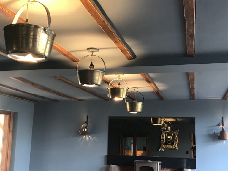 Copper Pot Barn luxury barn conversion with hot tub rural Warwickshire