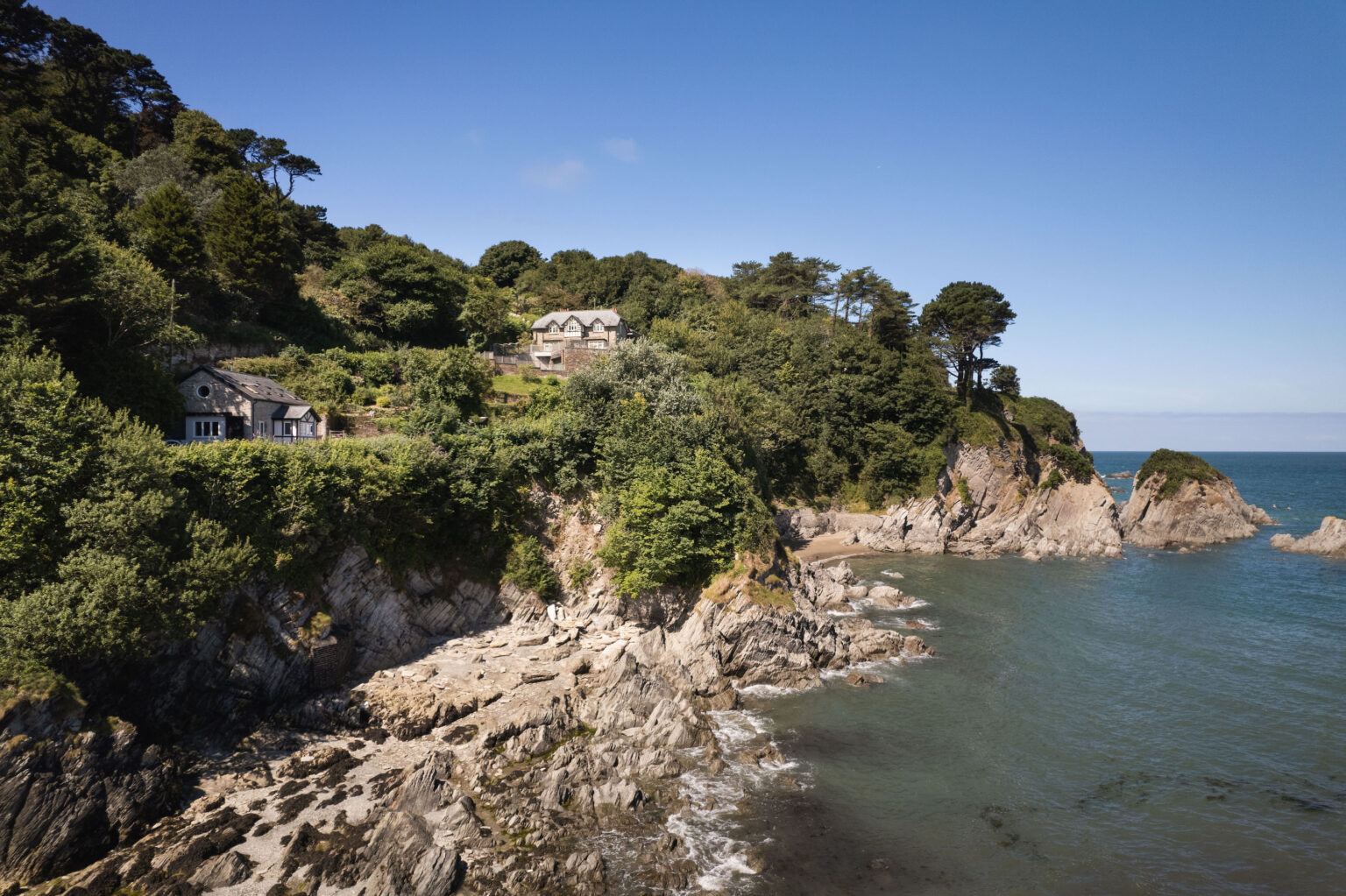 the-boathouse-historic-dog-friendly-coastal-cottage-in-lee-devon
